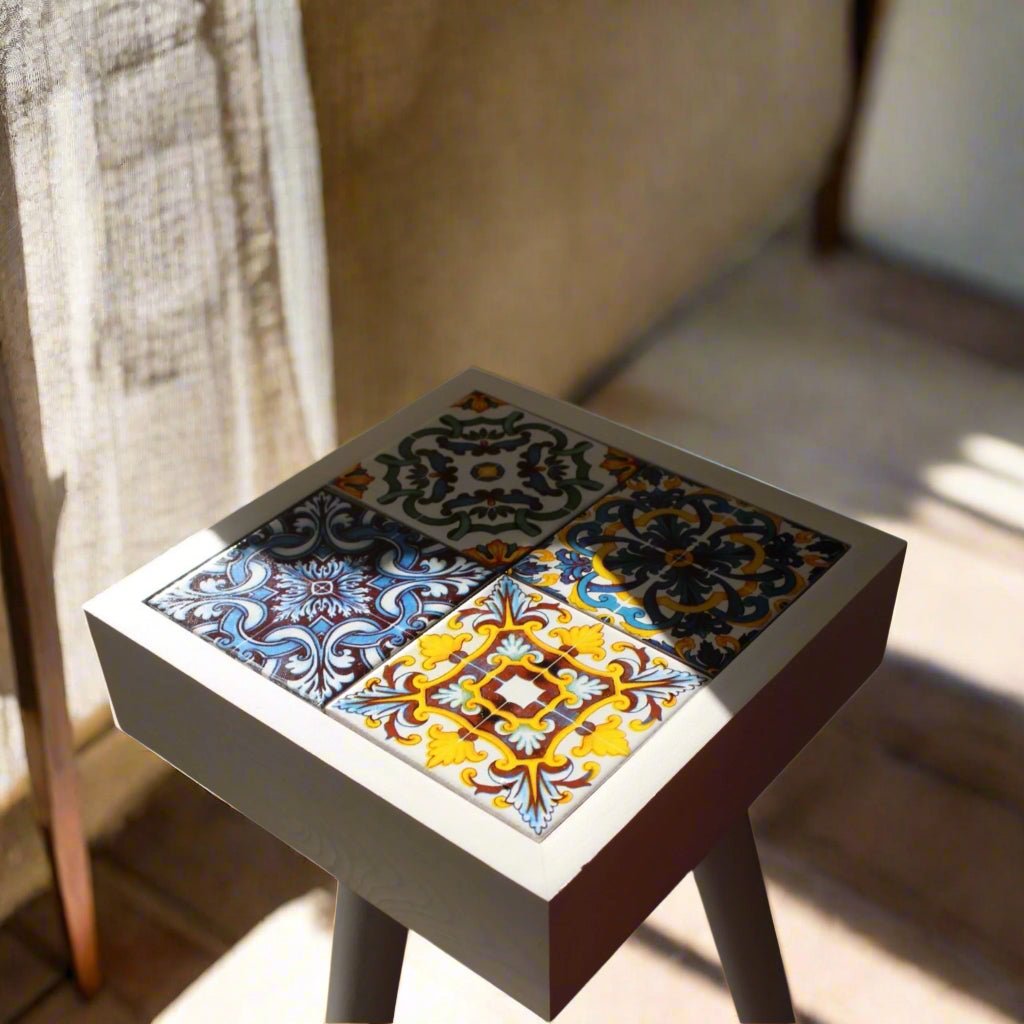 Холна маса Анадулсия - Tiled Tales