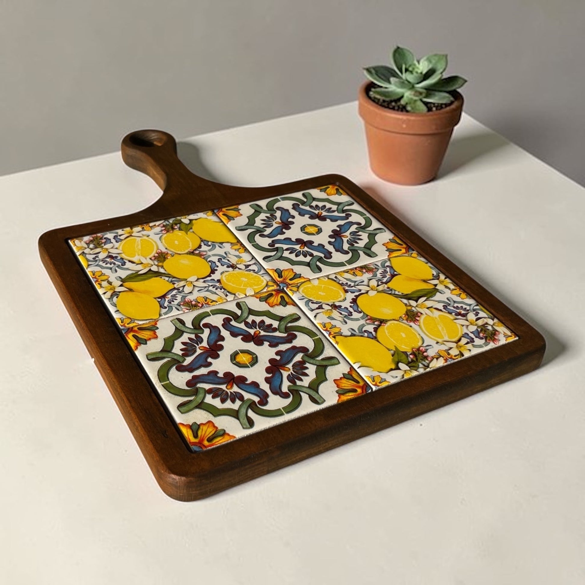 Дъска за сервиране Ментон - Tiled Tales